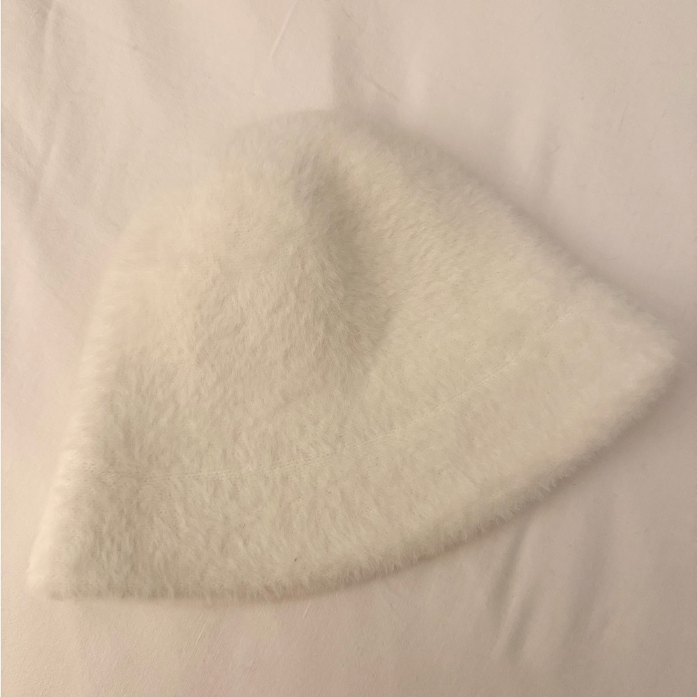 White Fuzzy Bucket Hat